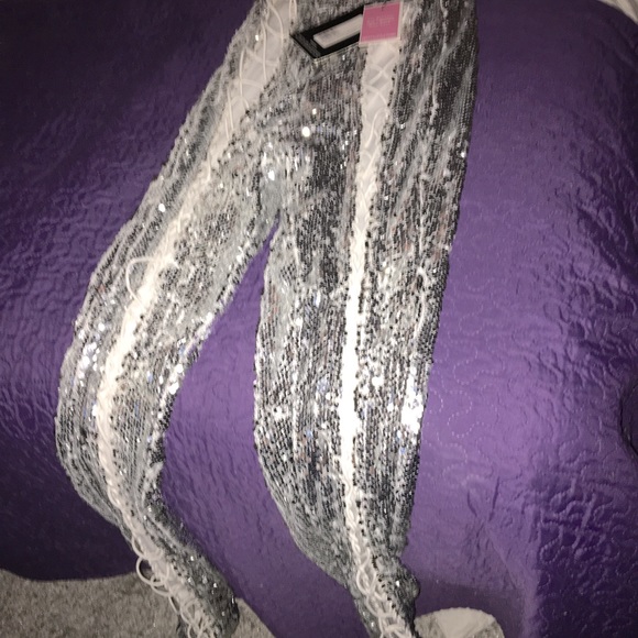 Pretty Little Thing Sequin Pant - Picture 8 of 8